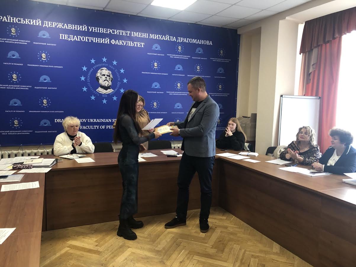 Нагородження студ переможців конкурсу 2025 1
