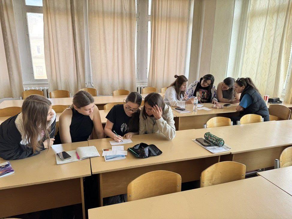 Тижд Англ Пугач 24.04.2025