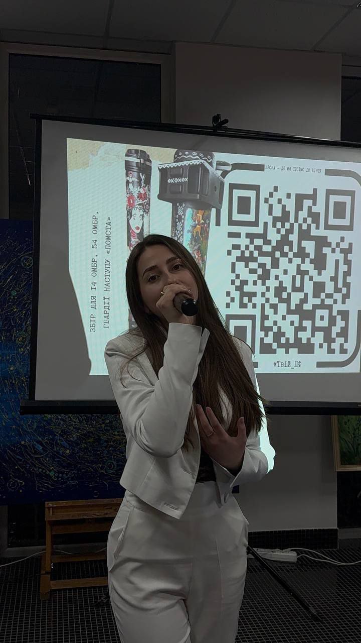 Виставка Весна Стоїмо 30.04.2025 1